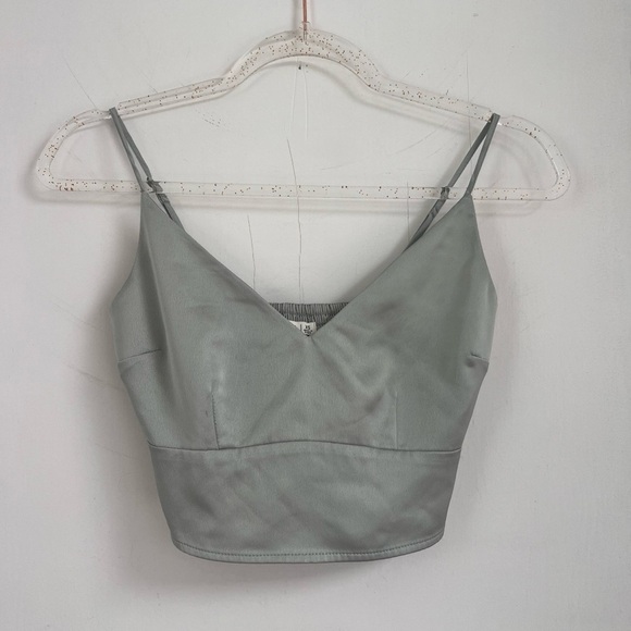 Abercrombie & Fitch Green Satin Crop top Size XS Like New - Picture 1 of 5